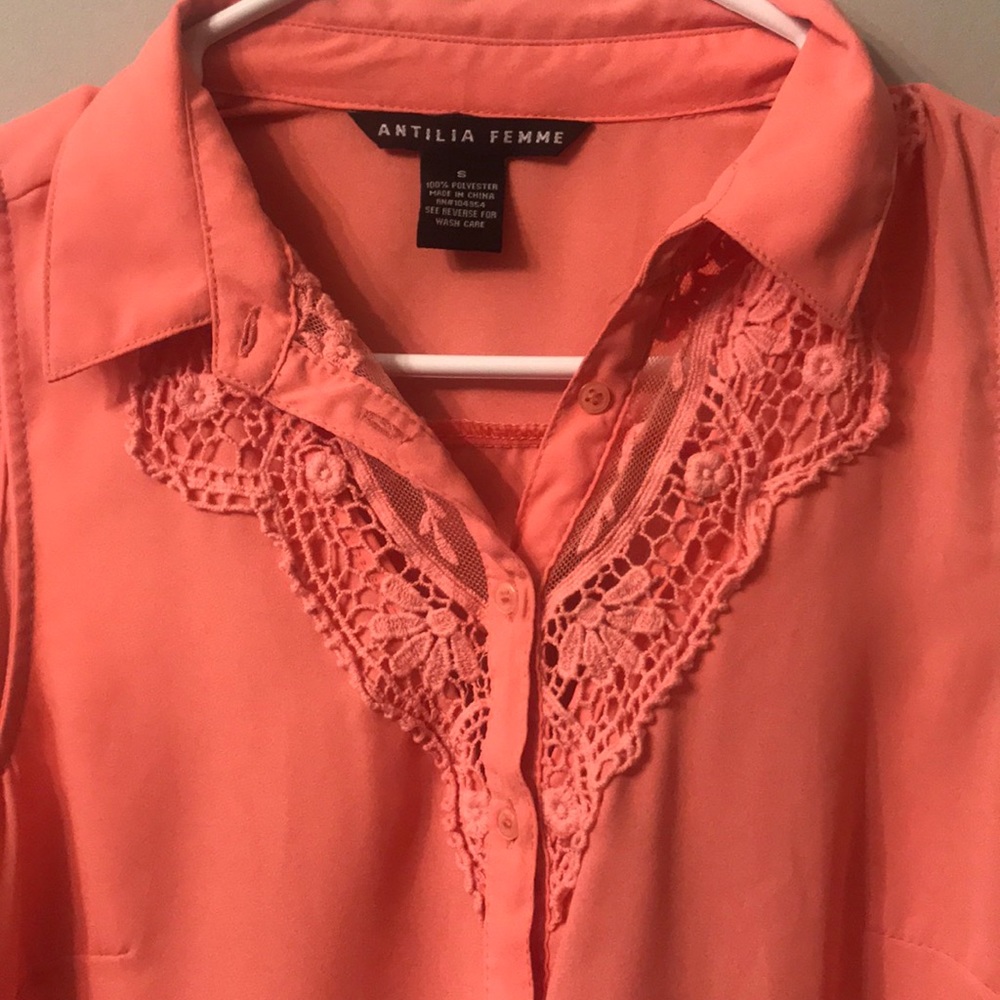Blouse - Picture 2 of 3